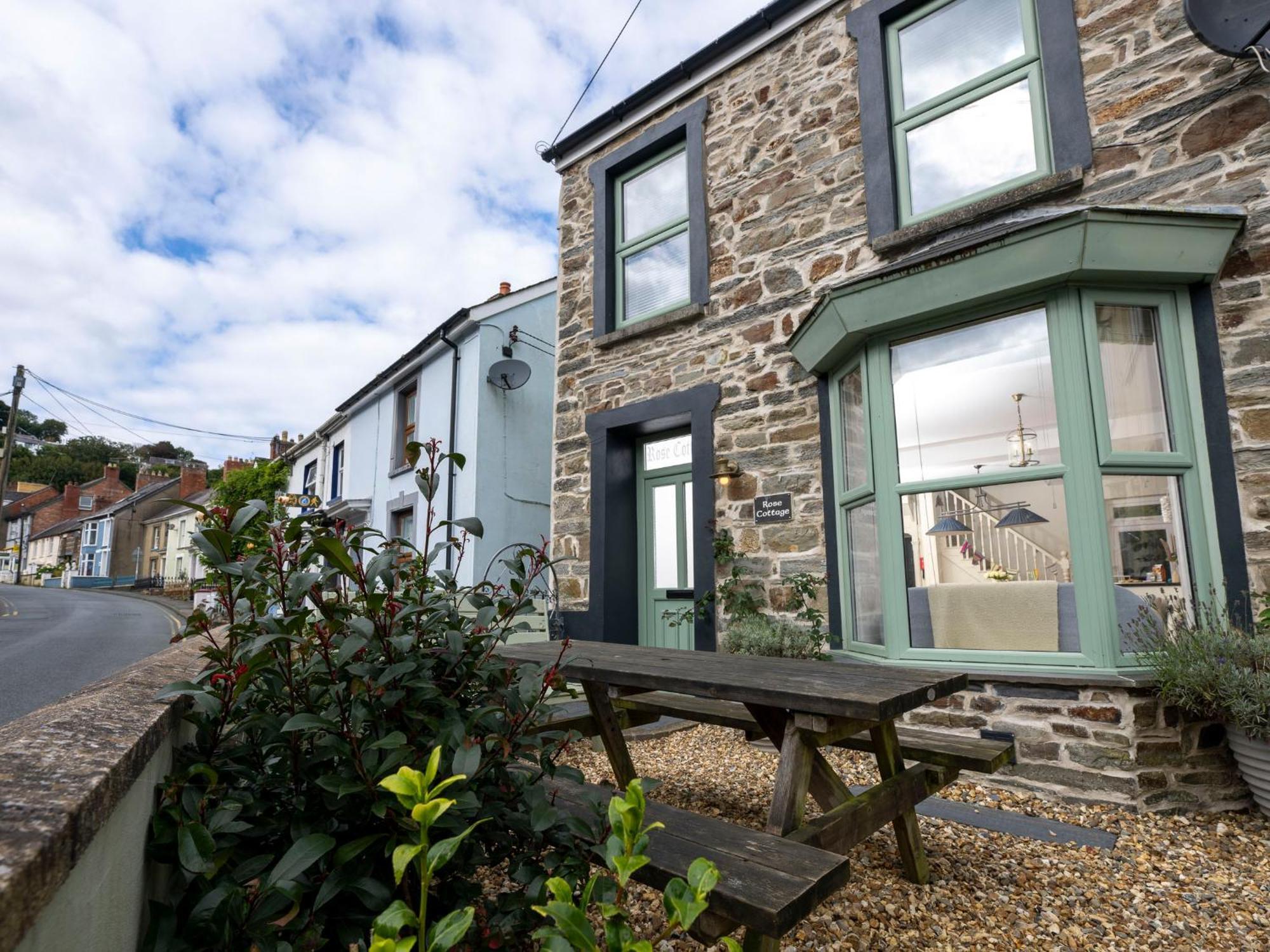 Rose Cottage Cardigan Dış mekan fotoğraf